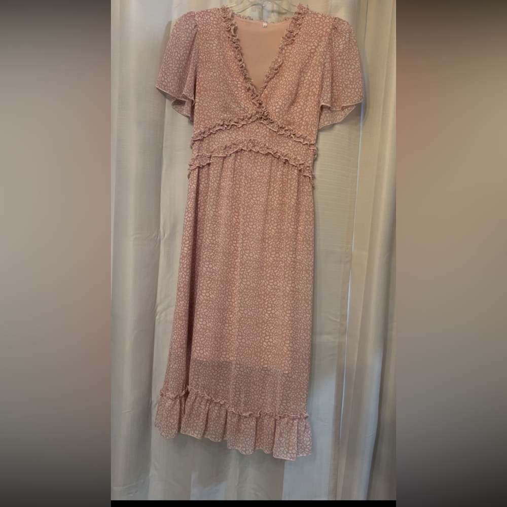 Beautiful dress non-stretchy